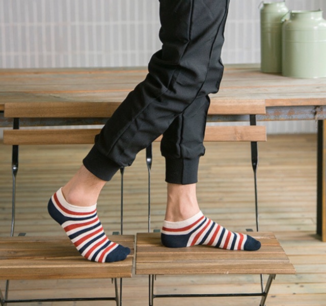 VỚ TẤT NGẮN NAM / UNISEX ĐỎ - XANH NAVY (NOEL2)