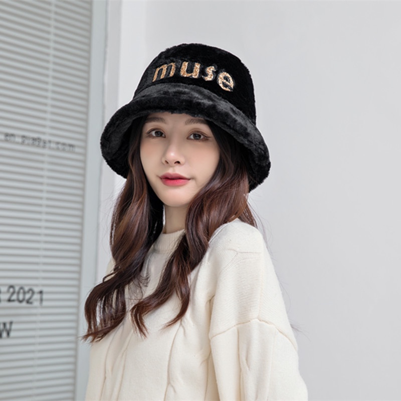 Mũ tai bèo lông chồn thêu chữ thời trang mùa đông cho nữ