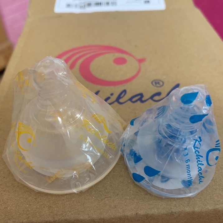 Núm ty bình sữa cổ rộng, cổ hẹp Kichilachi silicone siêu mềm mô phỏng đầu ty mẹ