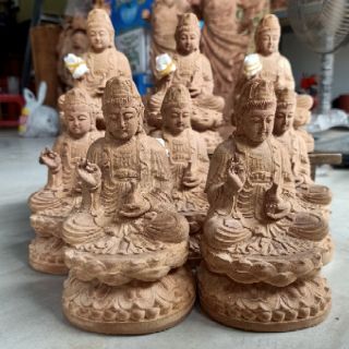 Tượng Phật để xe gỗ xá xị thơm