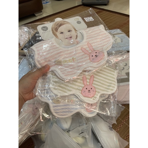 Yếm tròn cho bé .