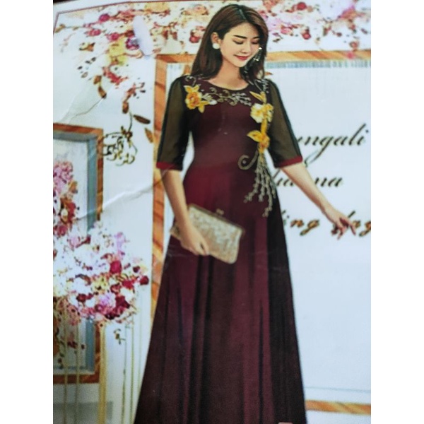 Đầm dự tiệc.
