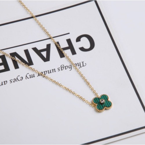 Dây Chuyền Mặt Cỏ 4 Lá Nhiều Màu Thép Titan Ko Han Rỉ TT 3722