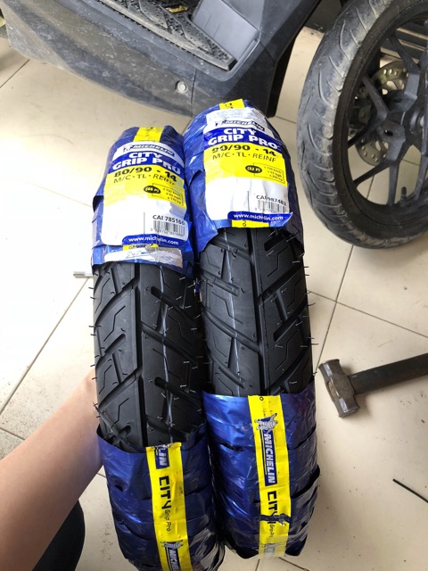 Vỏ Michelin City Pro cho Vario