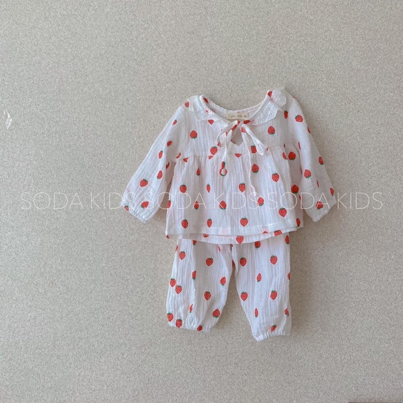 (Hàng thiết kế) Pijama bé gái Muslin cổ ren