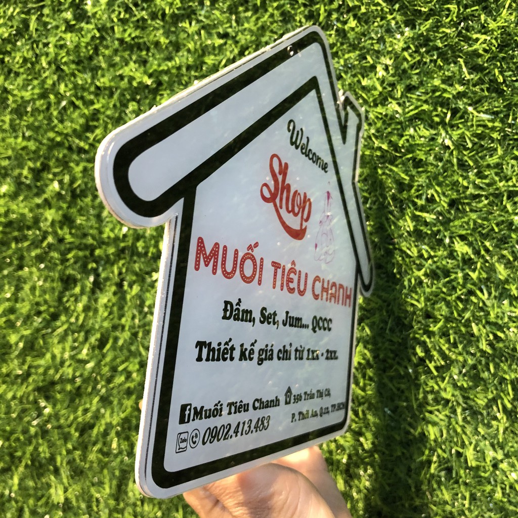 Bảng mica khung ngôi nhà xinh xắn - Thiết kế theo yêu cầu