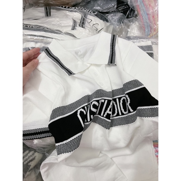 BÁN SỈ ÁO LEN MONGTOGHI TRẮNG CỔ BẺ ĐI Ô CHO NỮ | BigBuy360 - bigbuy360.vn