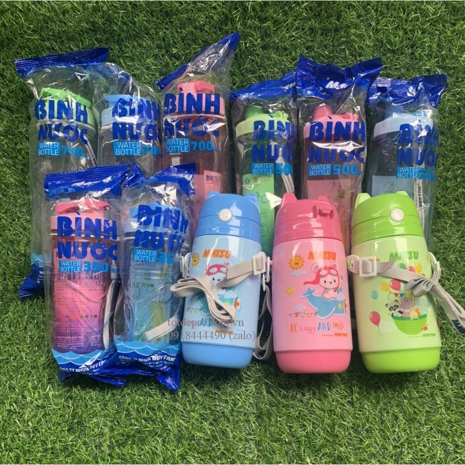 Bình nước nhựa thể thao có quai cho học sinh hiệu Duy Tân hàng Việt Nam chất lượng cao