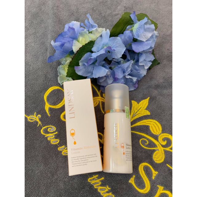 Sữa dưỡng ẩm trắng da xóa thâm Lindsay