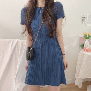 Váy len mỏng cổ tròn