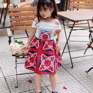 váy valentino trễ vai kèm tuban