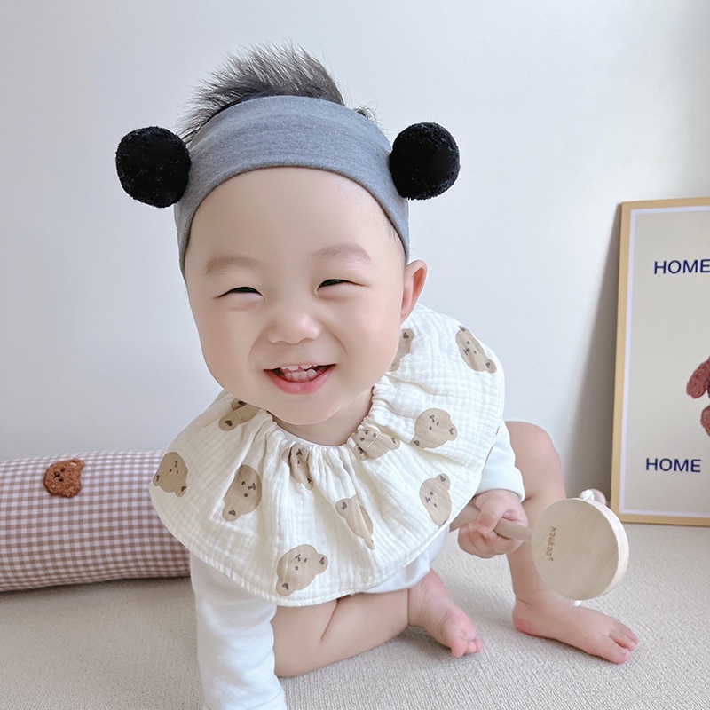 Yếm cổ tròn vải xô muslin có nấc chỉnh dành cho bé từ sơ sinh đến lớn Dollar Minho