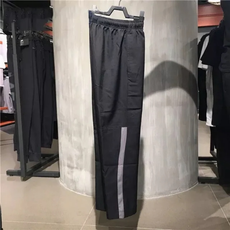 Quần Thể Thao Nike 100% Chính Hãng Chất Liệu Nhanh Khô