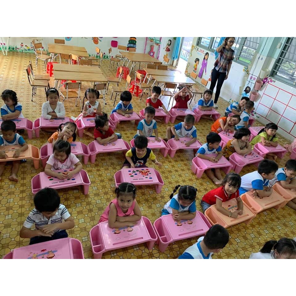 BÀN HỌC NGỒI BỆT CHO BÉ