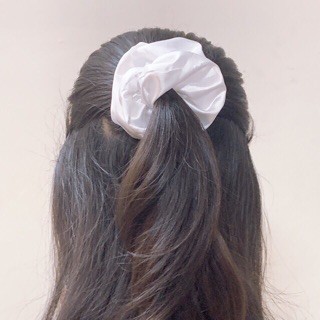 (Sỉ 2,5k) Nơ Buộc Tóc Scrunchies [SIZE TO] Cột Tóc Lụa Phong Cách Hàn Quốc Đeo Tay Sống Ảo
