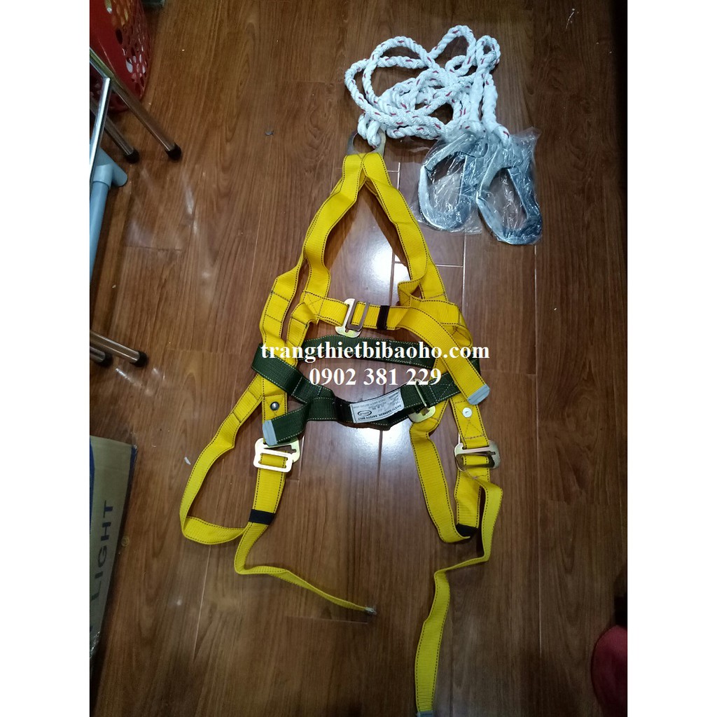 Dây đai an toàn toàn thân polyester 2 móc thép lớn - D066