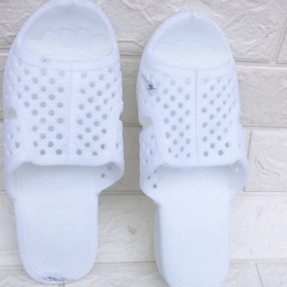 Dép tổ ong trắng