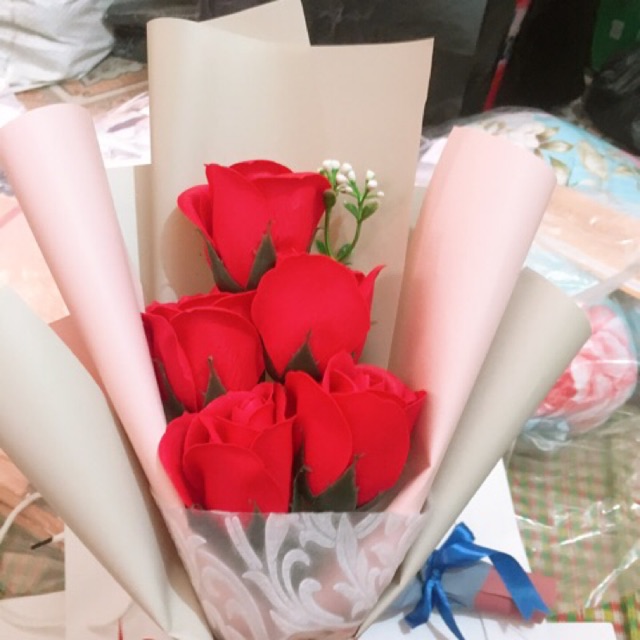 Bó hoa sáp 5bông tự cắm