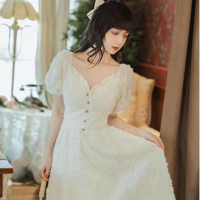 Đầm Tay Phồng Cổ Vuông Màu Trắng Phong Cách Retro Pháp Xinh Xắn Cho Nữ đầm dự tiệc dáng dài