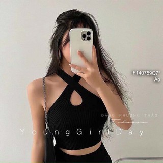 Áo len croptop cổ yếm đắp chéo