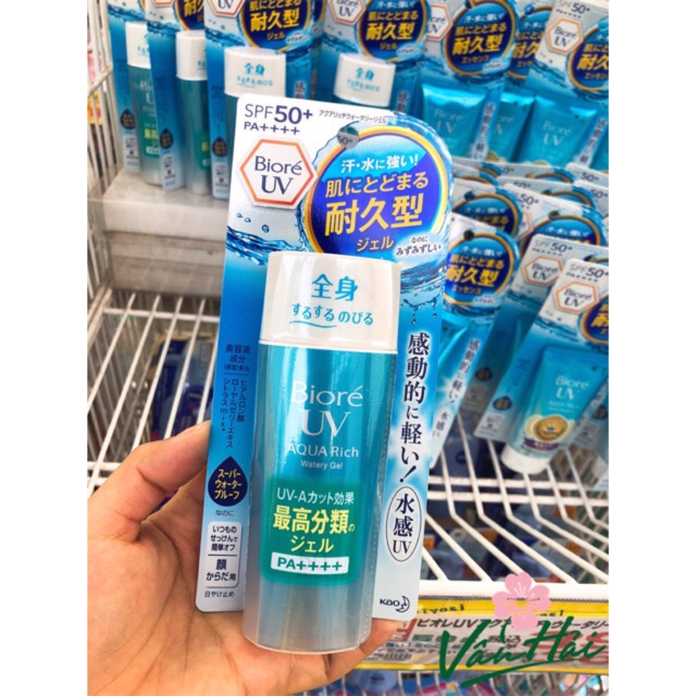 Kem chống nắng Biore UV Aqua Rich Watery Gel