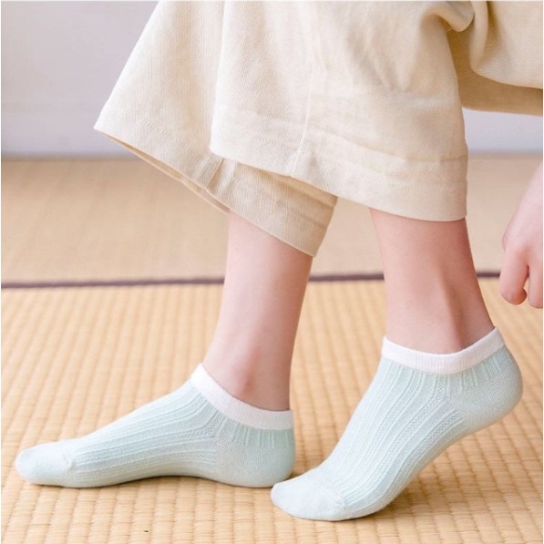 1 Đôi Vớ Ngắn Bằng Vải Cotton Họa Tiết Kẻ Sọc Màu Kẹo Ngọt Thoáng Khí Chống Trượt Dành Cho Nữ
