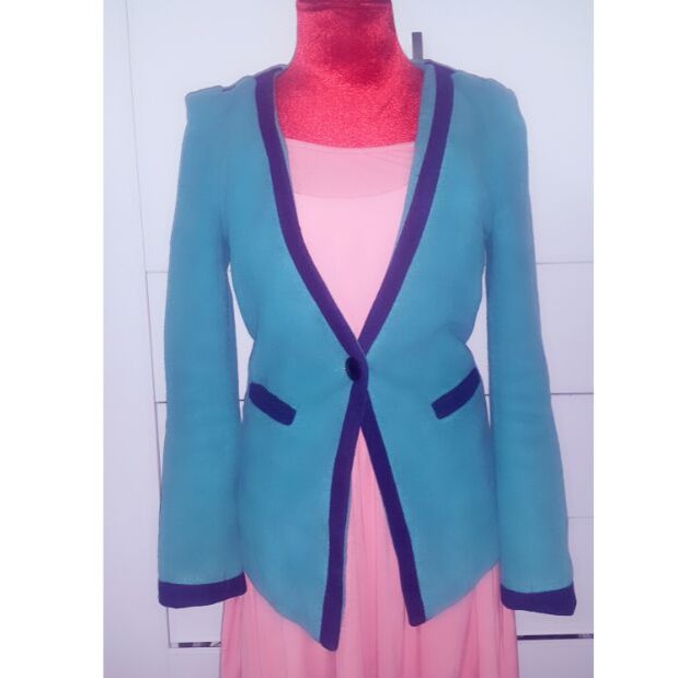 Thanh lý áo khoác nữ size M đẹp nhé