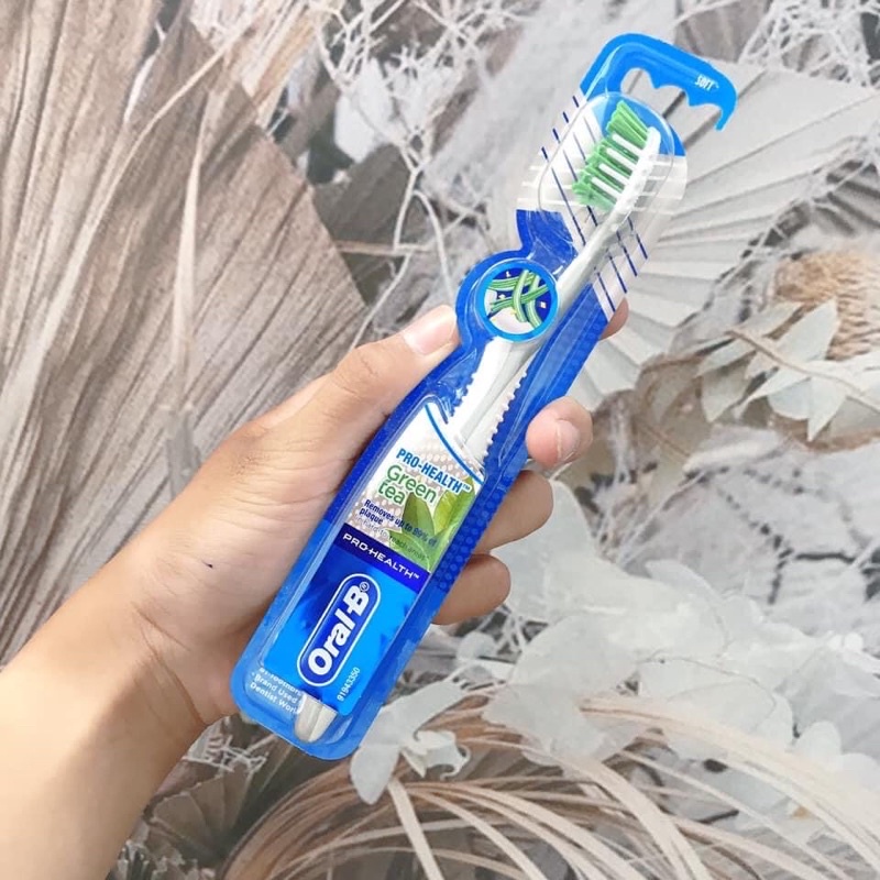 Bàn chải đánh răng Oral-B Pro Health Green Tea - Bảo Vệ Răng Và Nướu