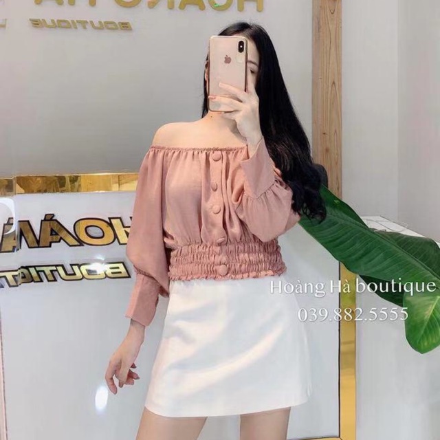 Áo nhung trễ vai cúc bọc - quảng châu