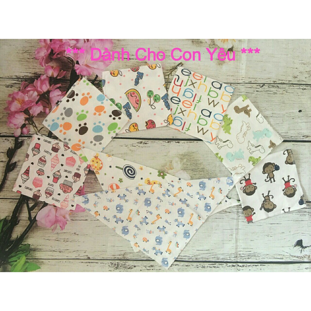 Combo 5 Khăn yếm tam giác cotton có cúc bấm