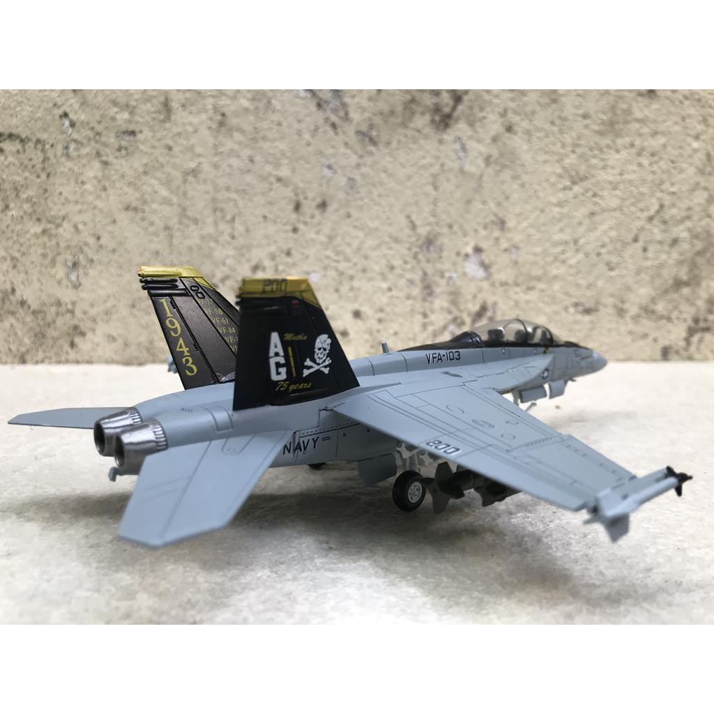 Mô hình Máy bay F18B Super Hornet - 1:100