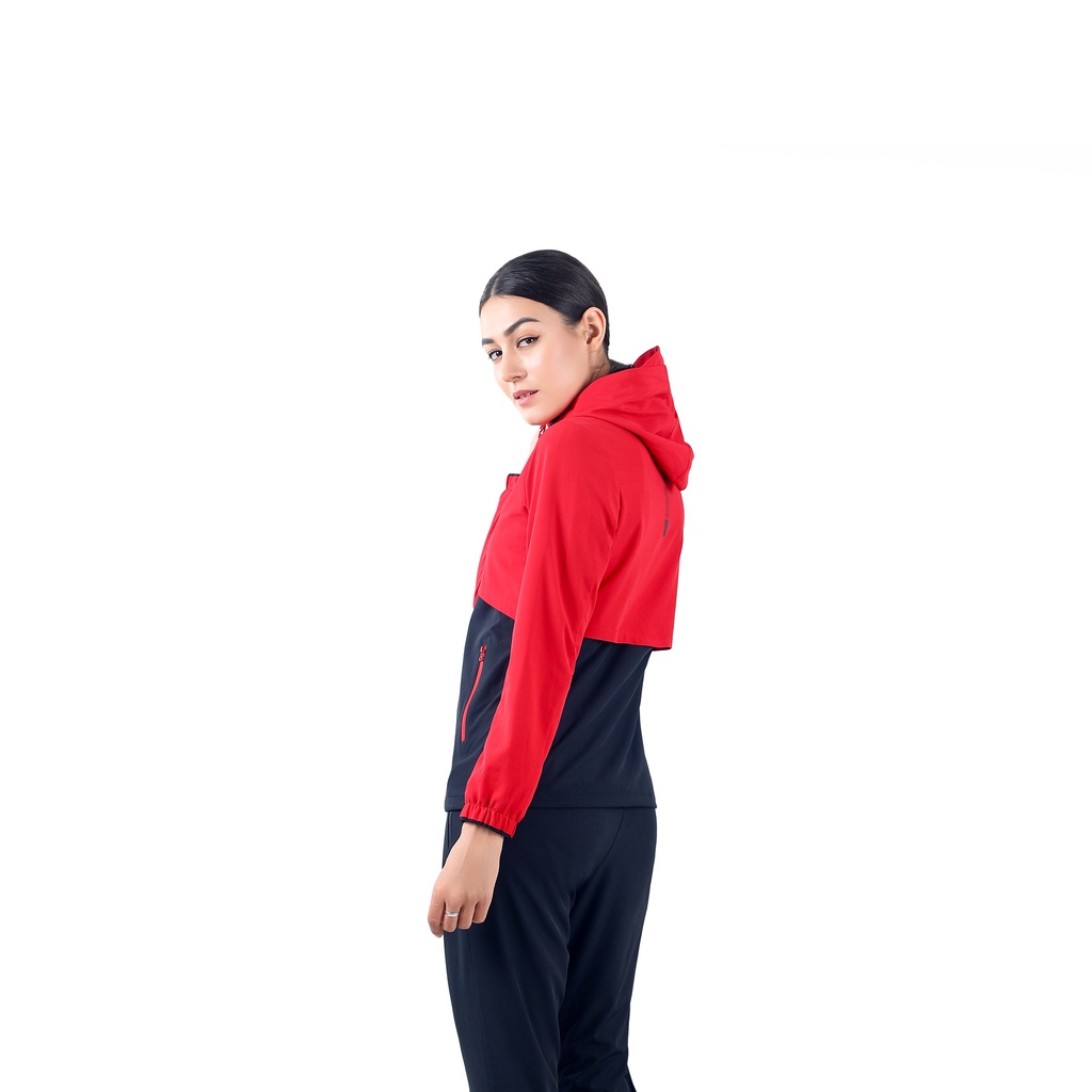 Áo gió thể thao nữ AM WWS001 dáng Slimfit trẻ trung, có mũ, không nhăn, không bai xù.  Sport1