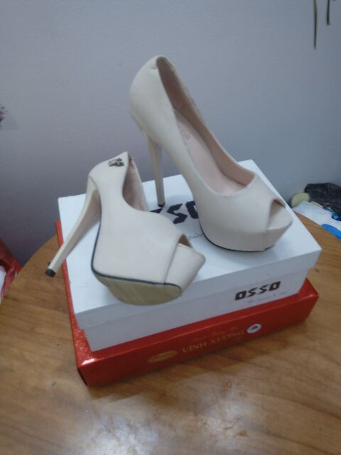 Cao gót hàng thanh lí  80.000₫ 1 ₫ôi