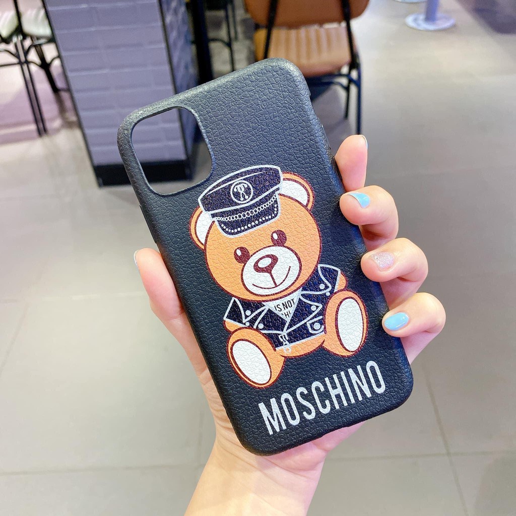Ốp lPhone Gấu Moschino  Cam Kết Hàng Đẹp