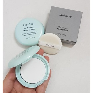 Phấn phủ kiềm dầu Innisfree No Sebum Mineral Pact dạng nén.
