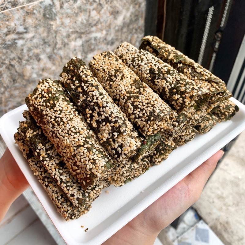 Rong biển cuộn mè