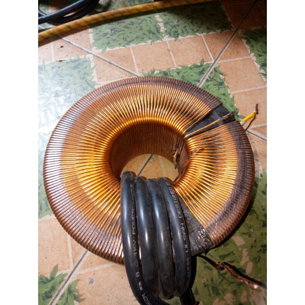 Biến áp lioa 5kva đã tách  dây Lên 220v. quấn 5 vòng dây m25.chế máy  hàn  cello siêu khỏe hàn  kẽm  dày nhé