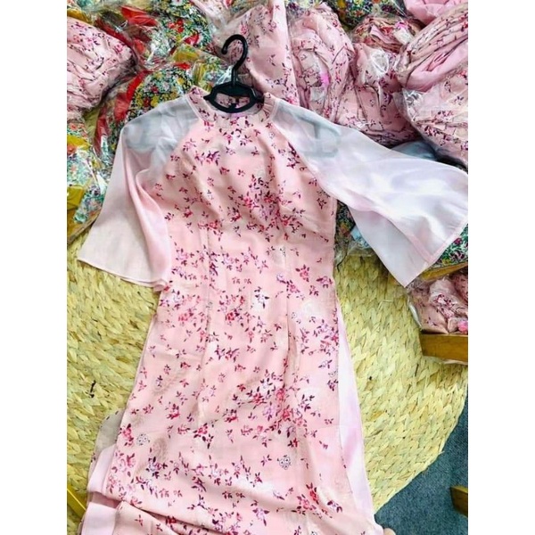 Ái Dài Von Nhí 4 Tà tay lỡ siêu đẹp.