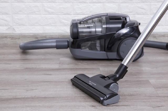 Máy hút bụi Panasonic MC-CL565KN46