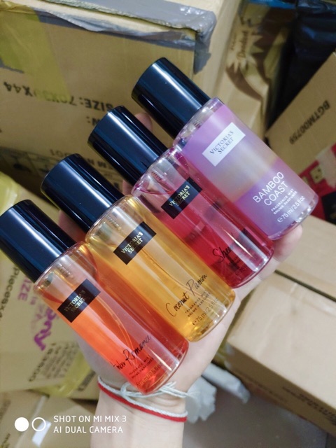 1 CHAI XỊT THƠM THƠM VICTORIA chai 75ml | BigBuy360 - bigbuy360.vn