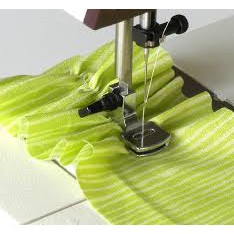 Chân vịt nhúng bèo, chân vịt may bèo áo đầm