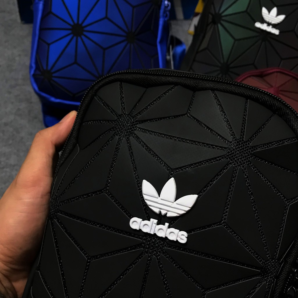 (⚡️  𝗡𝗘𝗪 𝗔𝗥𝗥𝗜𝗩𝗔𝗟 ) Túi Đeo Chéo Adidas Original Phản Quang 3D Diamond - Hot Trendy - XUẤT DƯ XỊN ( Hàng có sẵn ) | BigBuy360 - bigbuy360.vn