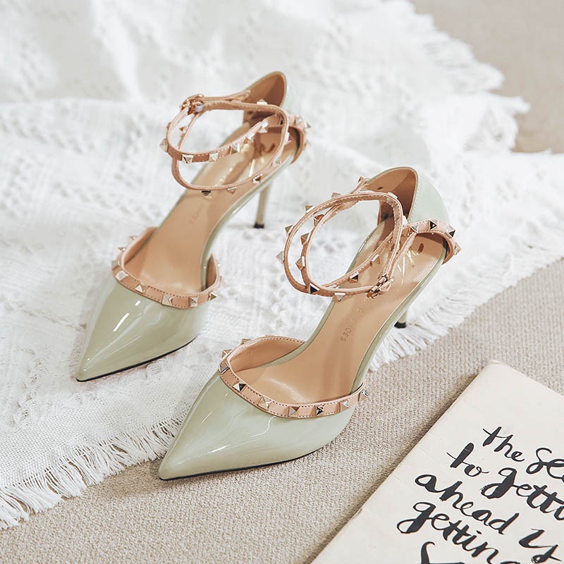 Giày Cao Gót Đính Đinh Tán Quyến Rũ Thời Trang