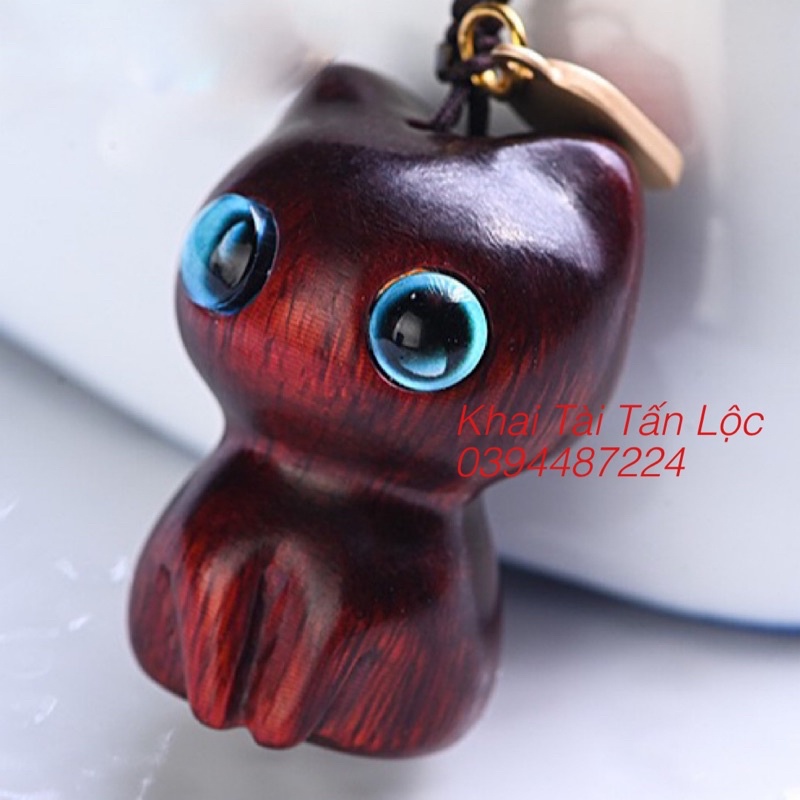 Dây treo mèo đỏ mắt xanh chiêu tài bằng gỗ Hồng mẫu mới nhất