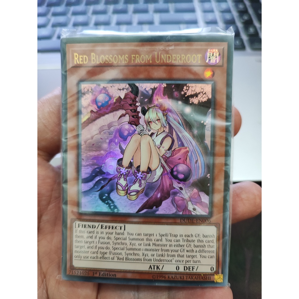 1 lá thẻ bài Red Blossoms from Underroot - DUDE-EN006 - Ultra Rare 1st Edition