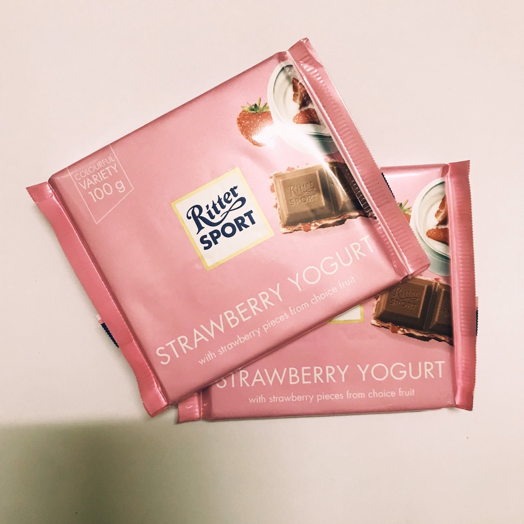 Socola Ritter Sport Nhân Sữa Chua Dâu Thanh 100g