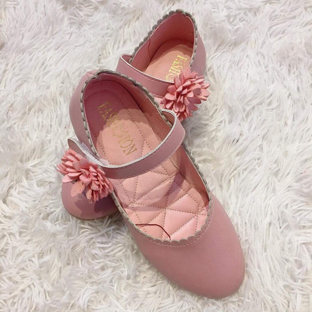 Giày bup bê cho bé gái