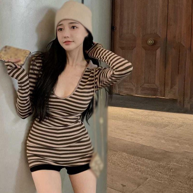 Áo Thun Tay Dài Cổ Chữ V Họa Tiết Kẻ Sọc Thoải Mái Phong Cách Vintage Cho Nữ