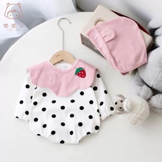 Set body chấm bi siêu cute kèm yếm và mũ dành cho bé gái
