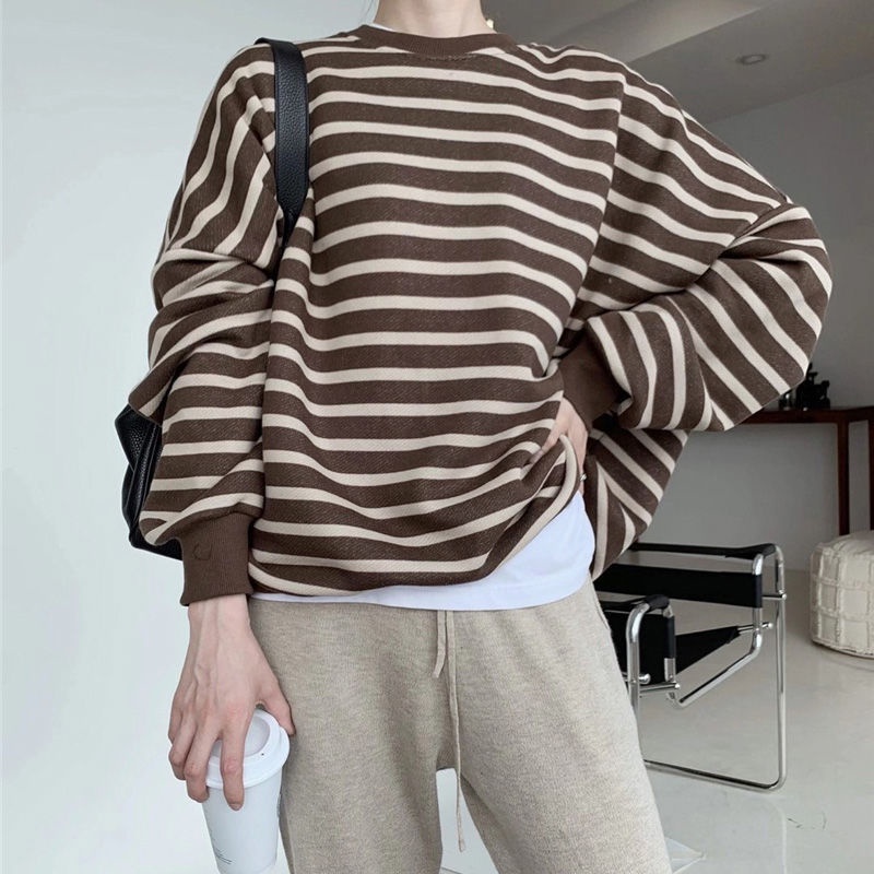 Áo sweater tay dài họa tiết kẻ sọc màu sắc retro